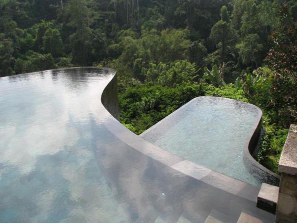 swimming pool in the jungle, Hotel Ubud Hanging Gardens, Indonesia